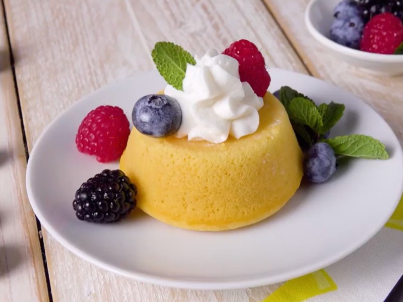 Mini Lemon Cakes