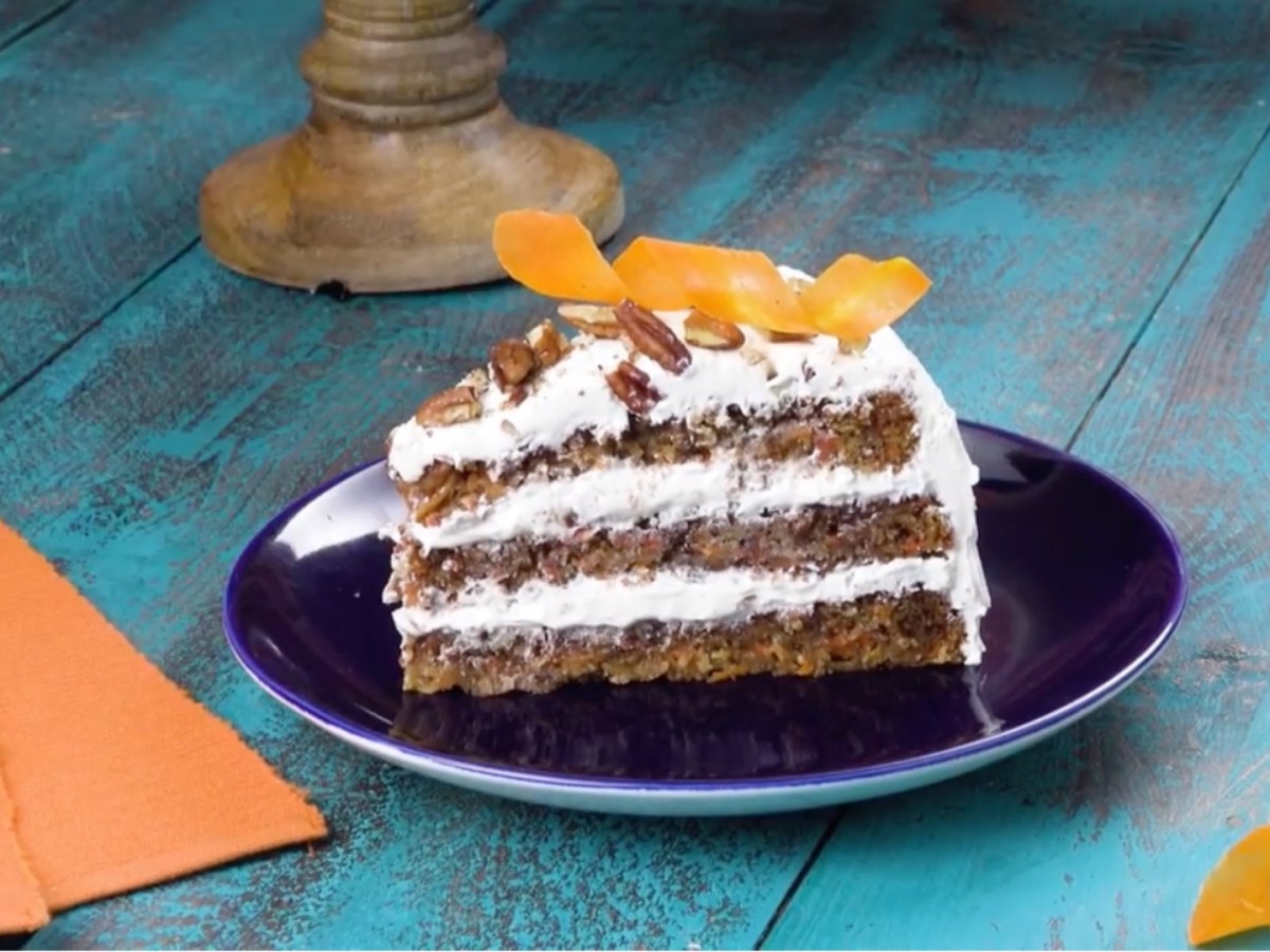 Ultimate Carrot Cake With Apples & Nuts: Crunchy and Sweet