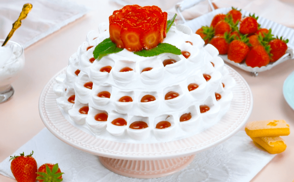Strawberries & Cream Tiramisu Strawberries & Cream Tiramisu