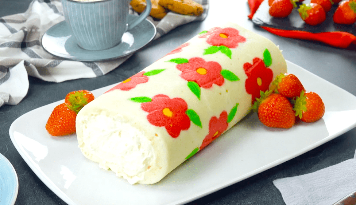 Strawberry Flower Cake Roll Strawberry Flower Cake Roll