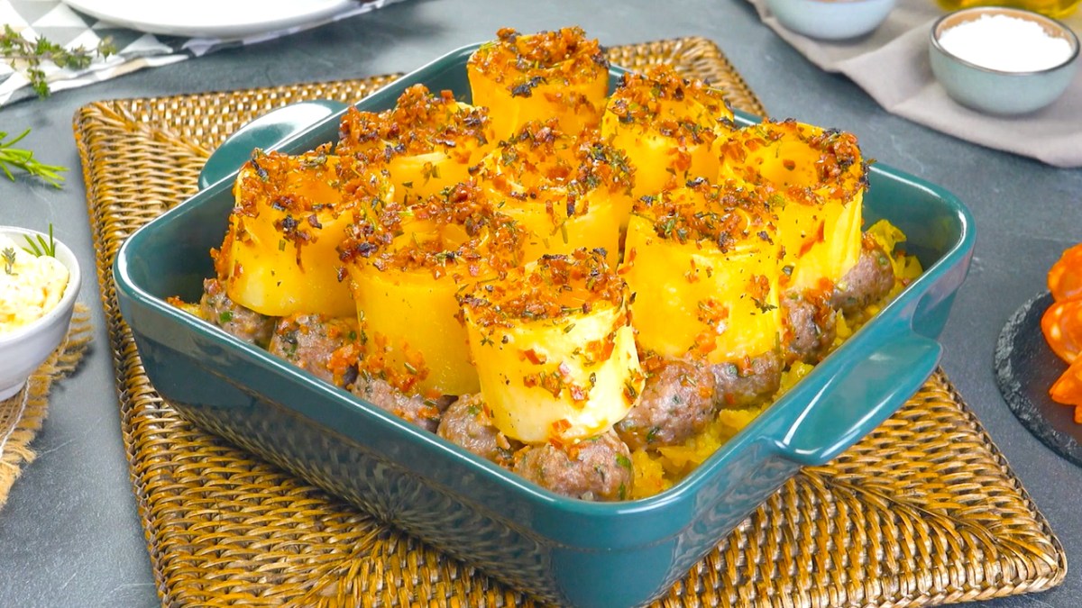 Melted Butter Casserole With Potatoes And Meatballs