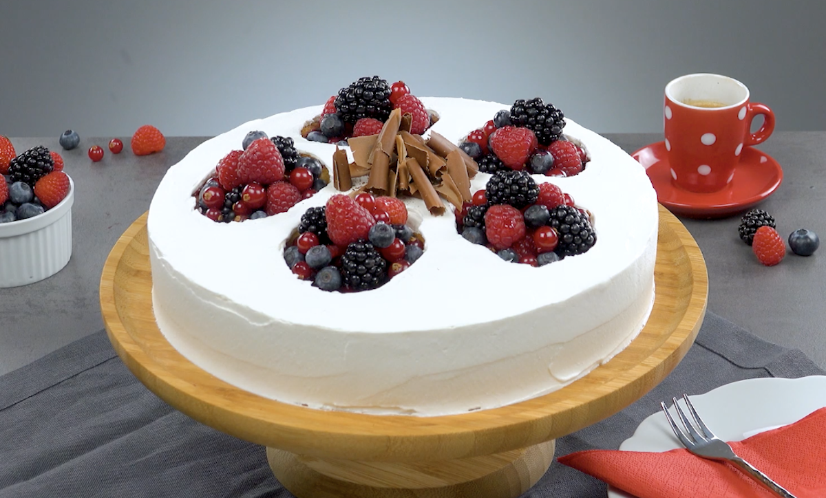 Mixed Berry Yellow Cake