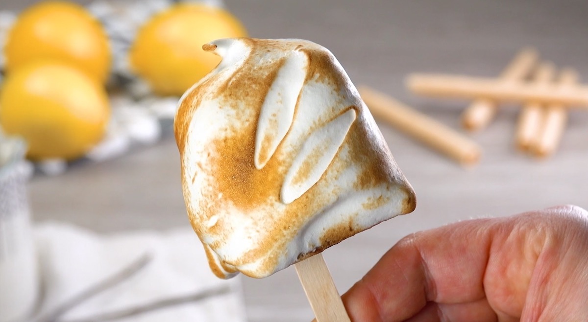 Lemon Meringue Pie Pops