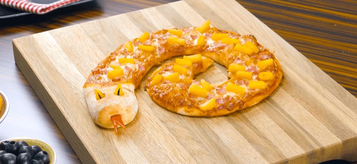 Hawaiian Pizza Serpent Hawaiian Pizza Serpent