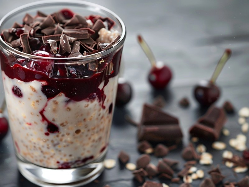 Cherry & Chocolate Overnight Oats: A Sweet Treat for Sleepyheads