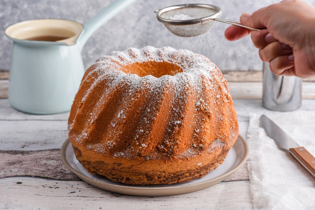Our Best-Dress Amaretto Cake Is Guaranteed to Impress