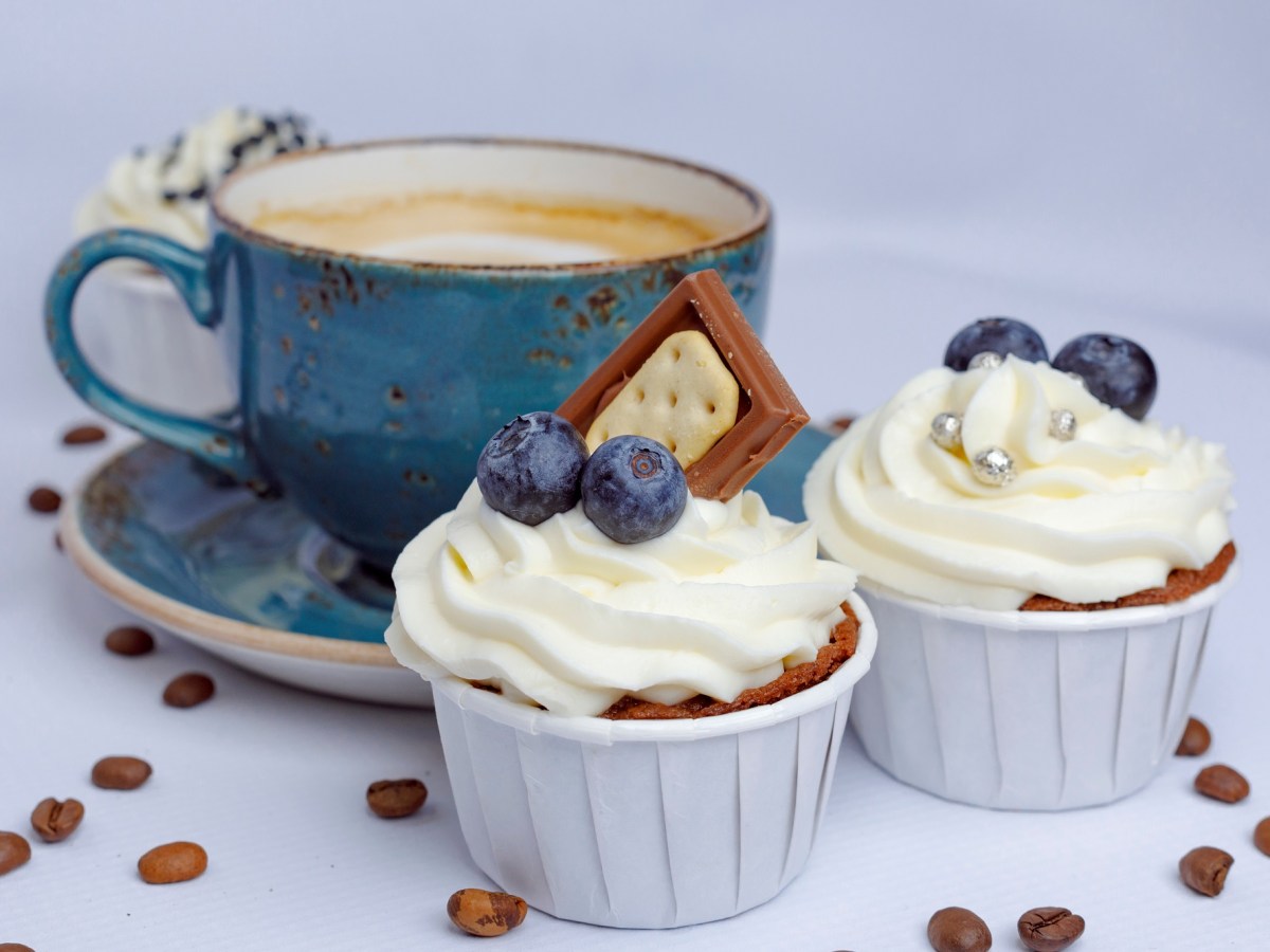 The Best Kind of Coffee Break: Our Cappuccino Cupcakes with Whipped Cream Coffee Frosting