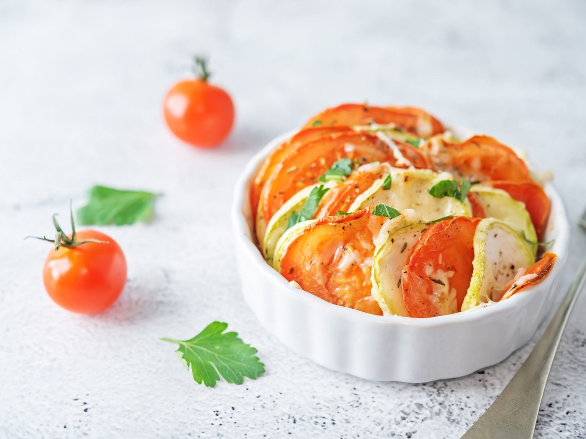 Mini Vegetable Gratins with Zucchini and Tomato